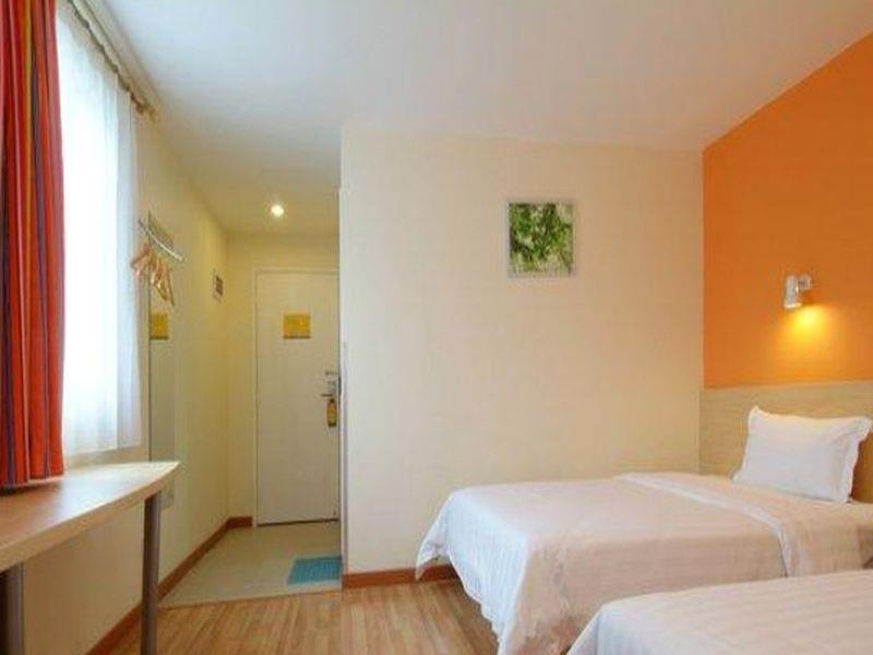 7 Days Inn Fuzhou Gandong Avenue Passenger Station Fuzhou (Jiangxi) Exterior foto